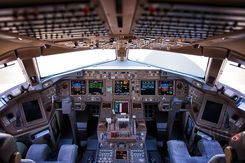 经常坐在客舱的我们绝对想不到驾驶舱内是什么样子,看完这些图重重