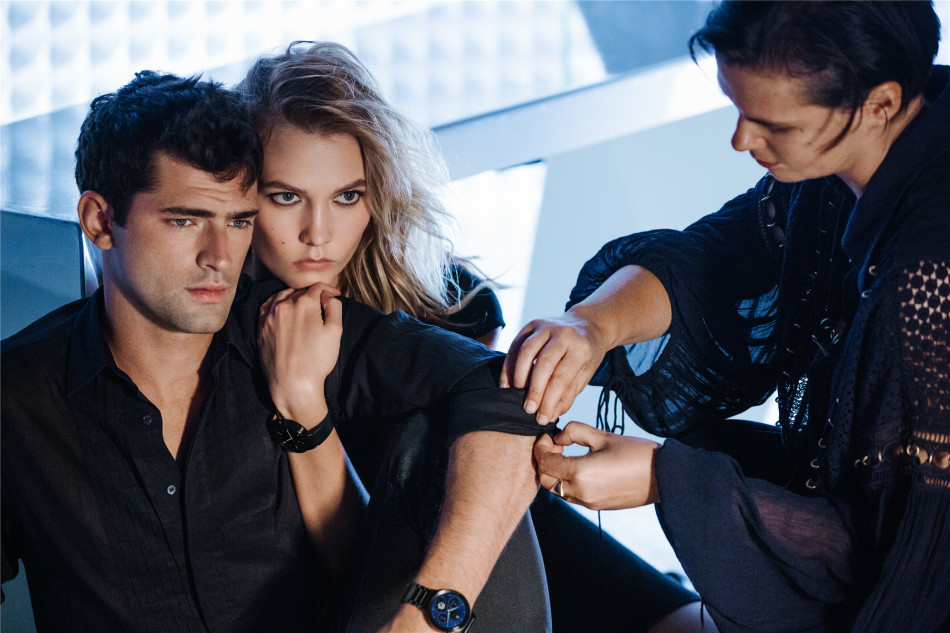 维密天使karlie kloss与当红男模sean opry拍摄了一组时尚watch黑色