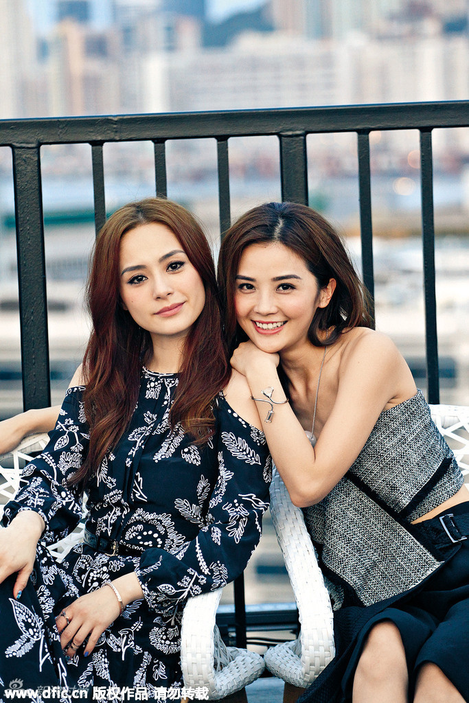 twins拍摄写真 妩媚裙装成熟性感