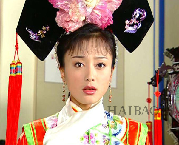 编编看2003年的《还珠格格3》时,觉得秦岚的知画真是美啊,五阿哥你