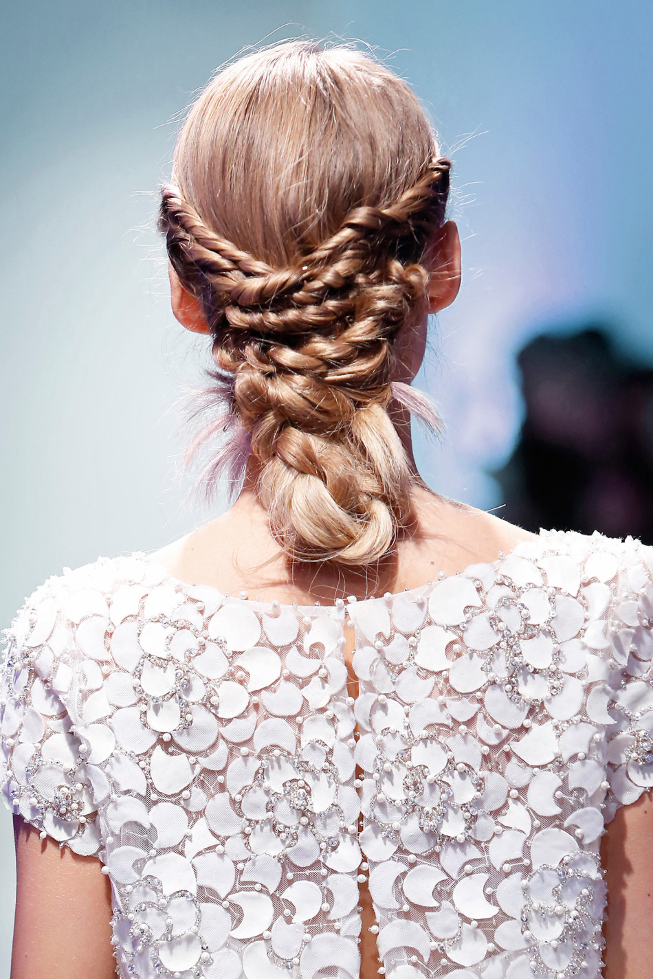 t台灵感:适合婚礼的华丽编发