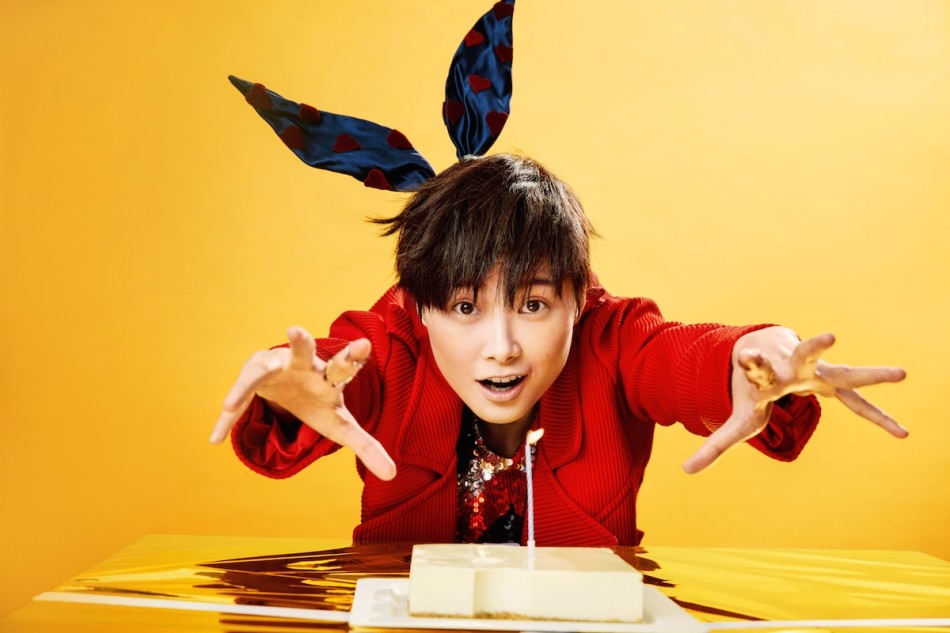 李宇春发布新年写真大片跨年晚会首唱新歌