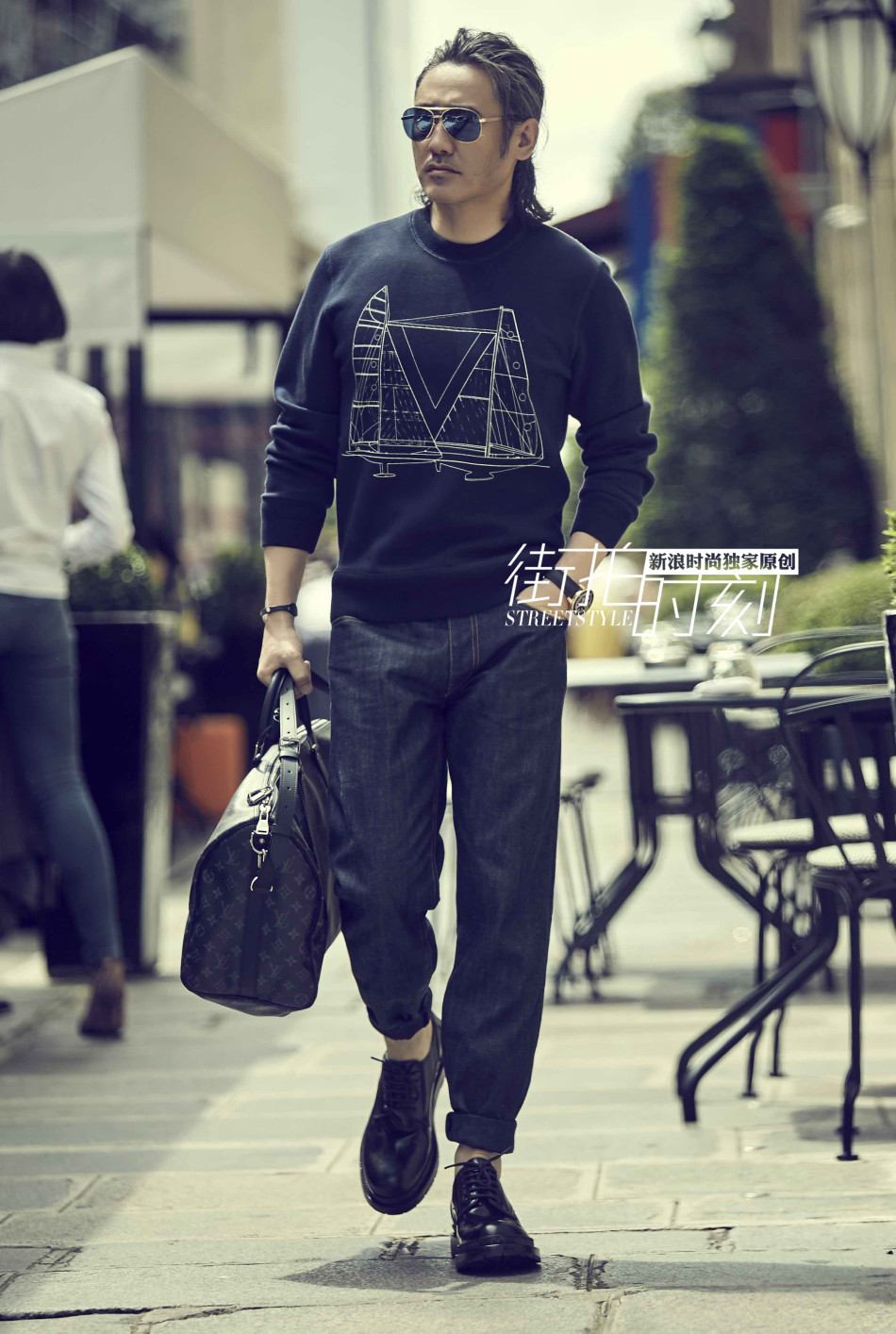 街拍时刻 吴秀波巴黎街头"潮叔力"爆棚