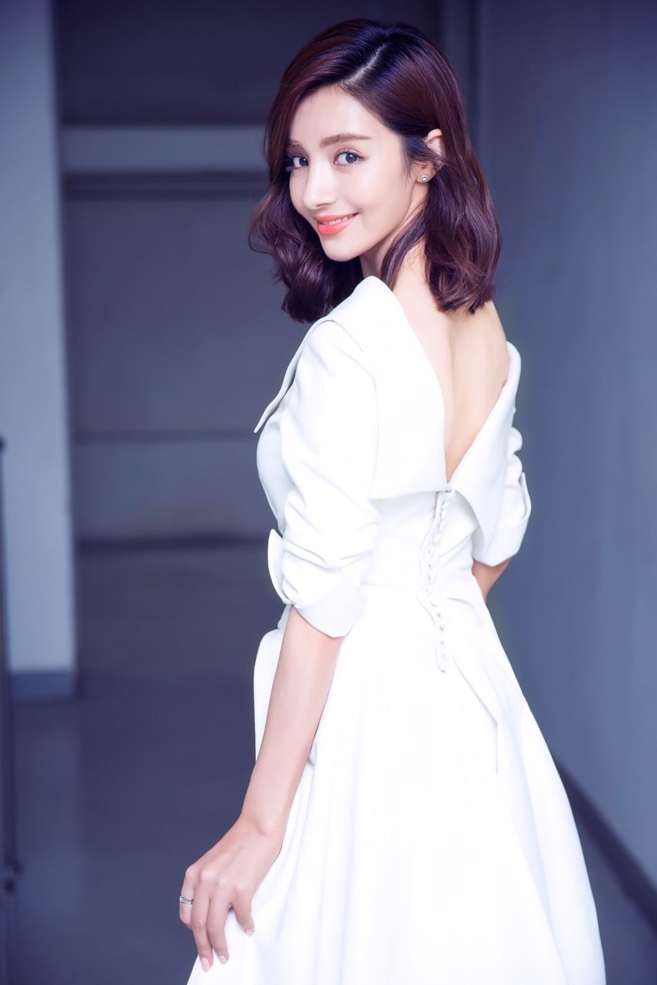 《幻城》首播 人鱼公主麦迪娜唯美亮相