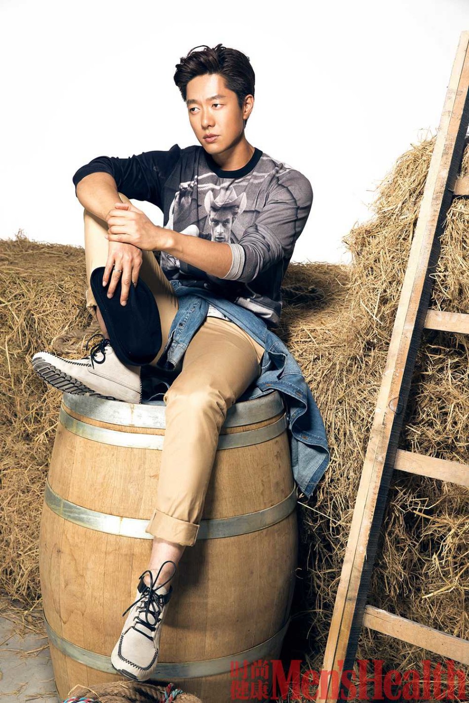 凌潇肃曝最新时尚大片 运动男大秀健硕体魄