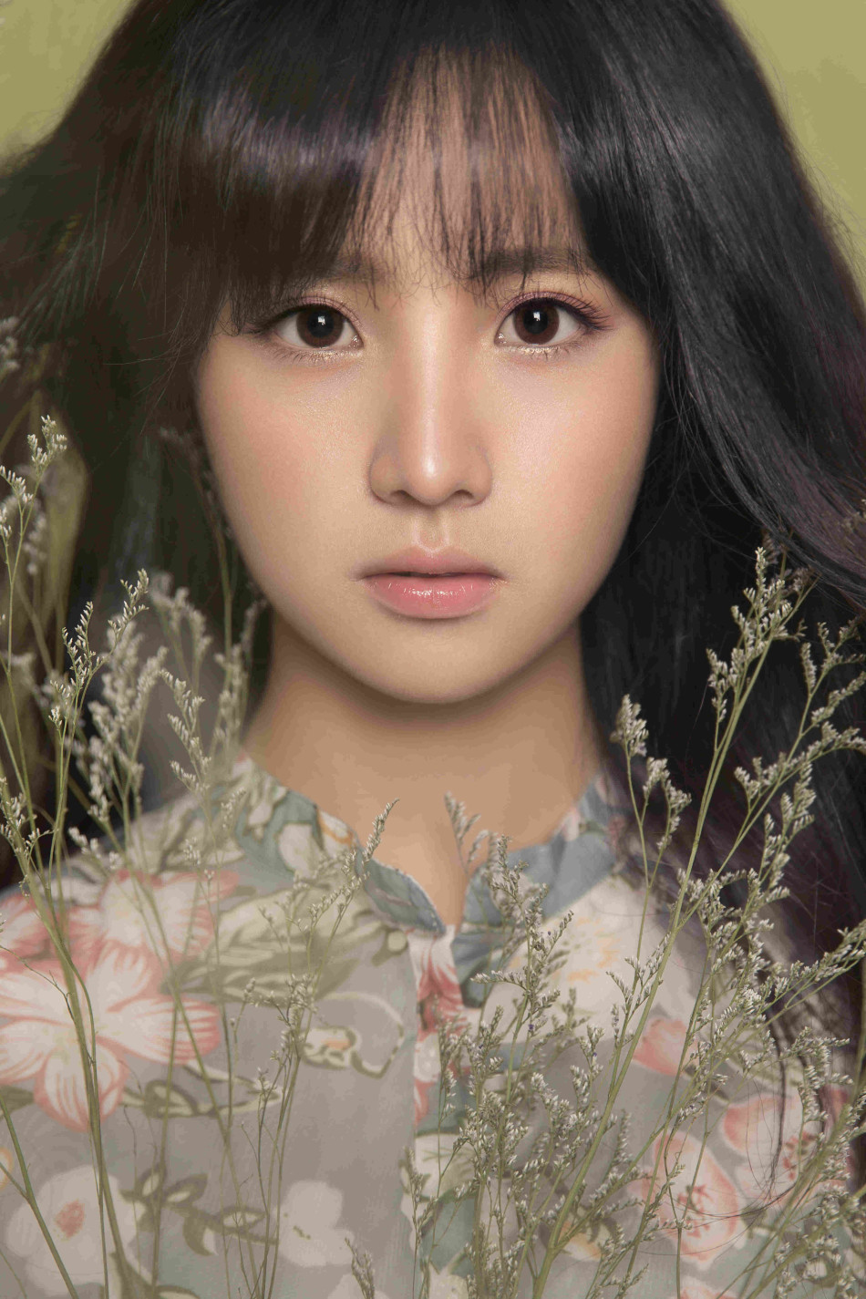 蒋佳恩初秋写真曝光 恬静星星眼惹人怜_高清图集_新浪网