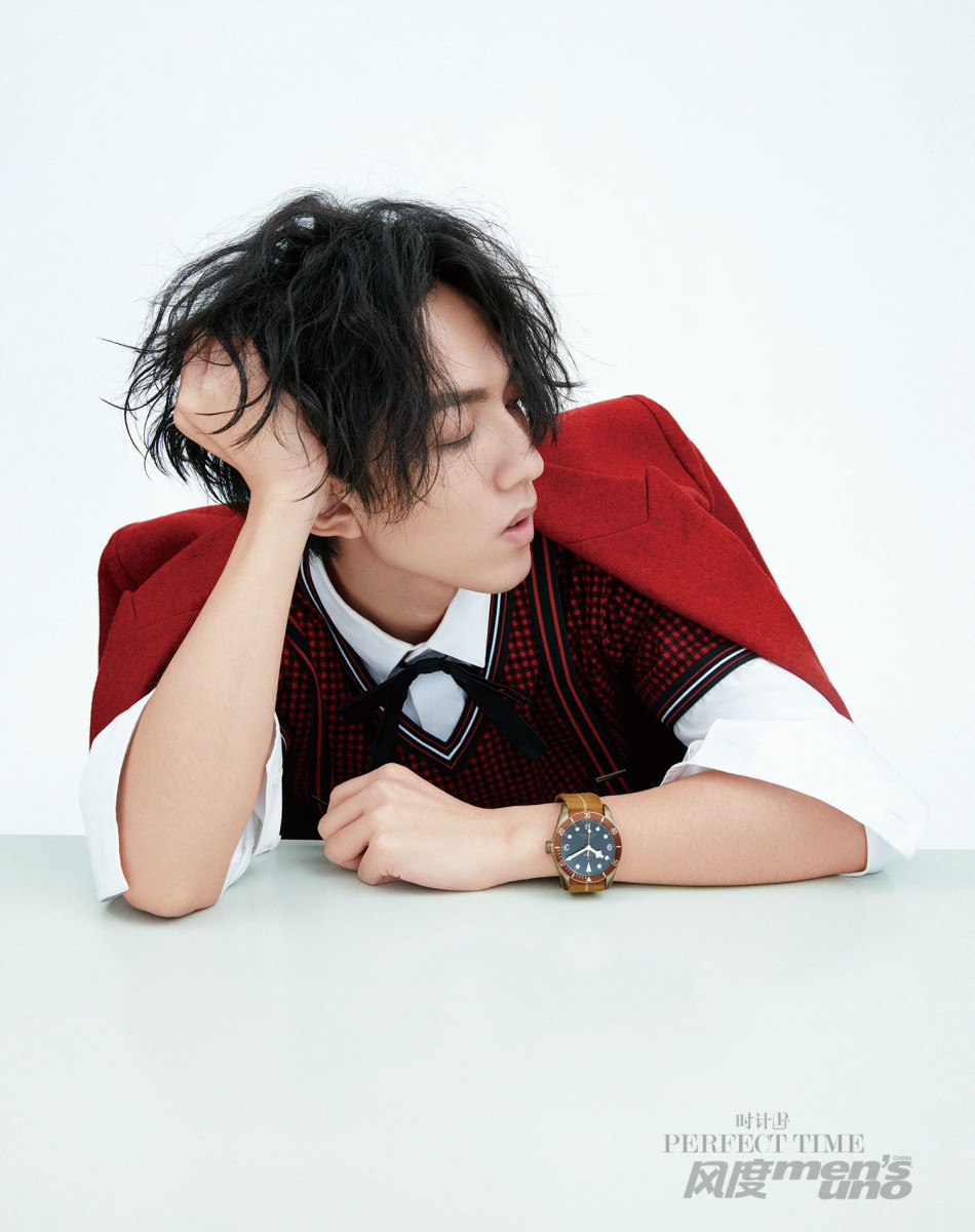 林宥嘉登9月刊杂志封面 科学家装扮露坚定眼神