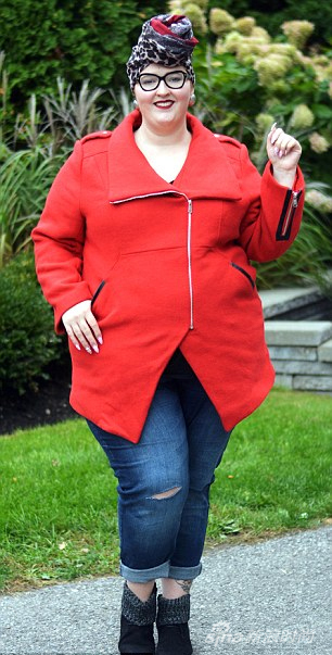 34岁超大码时尚博主走红肥胖自信性感魅力