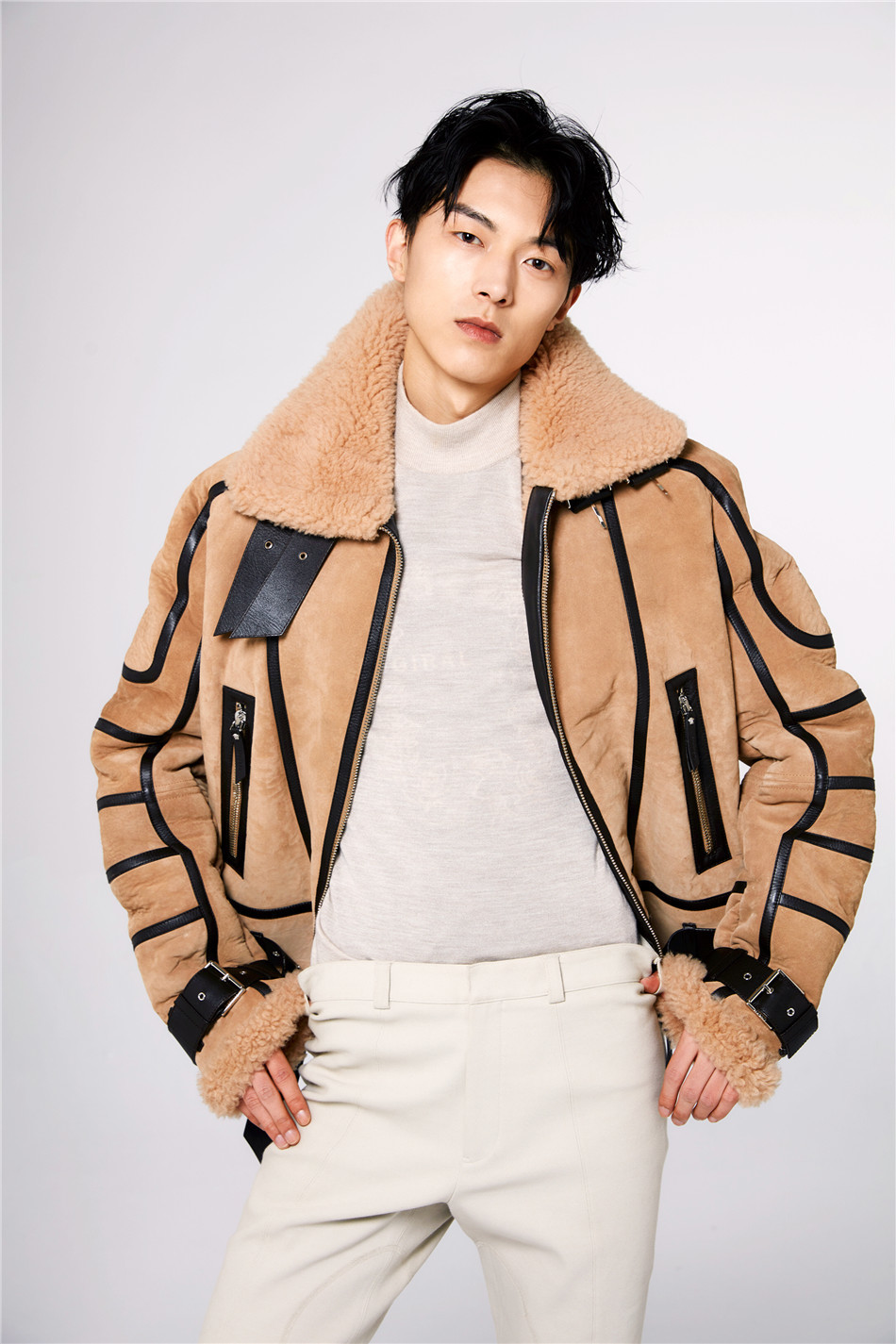 魏天浩0107生日大片 蜜汁微笑的雅痞大男孩儿