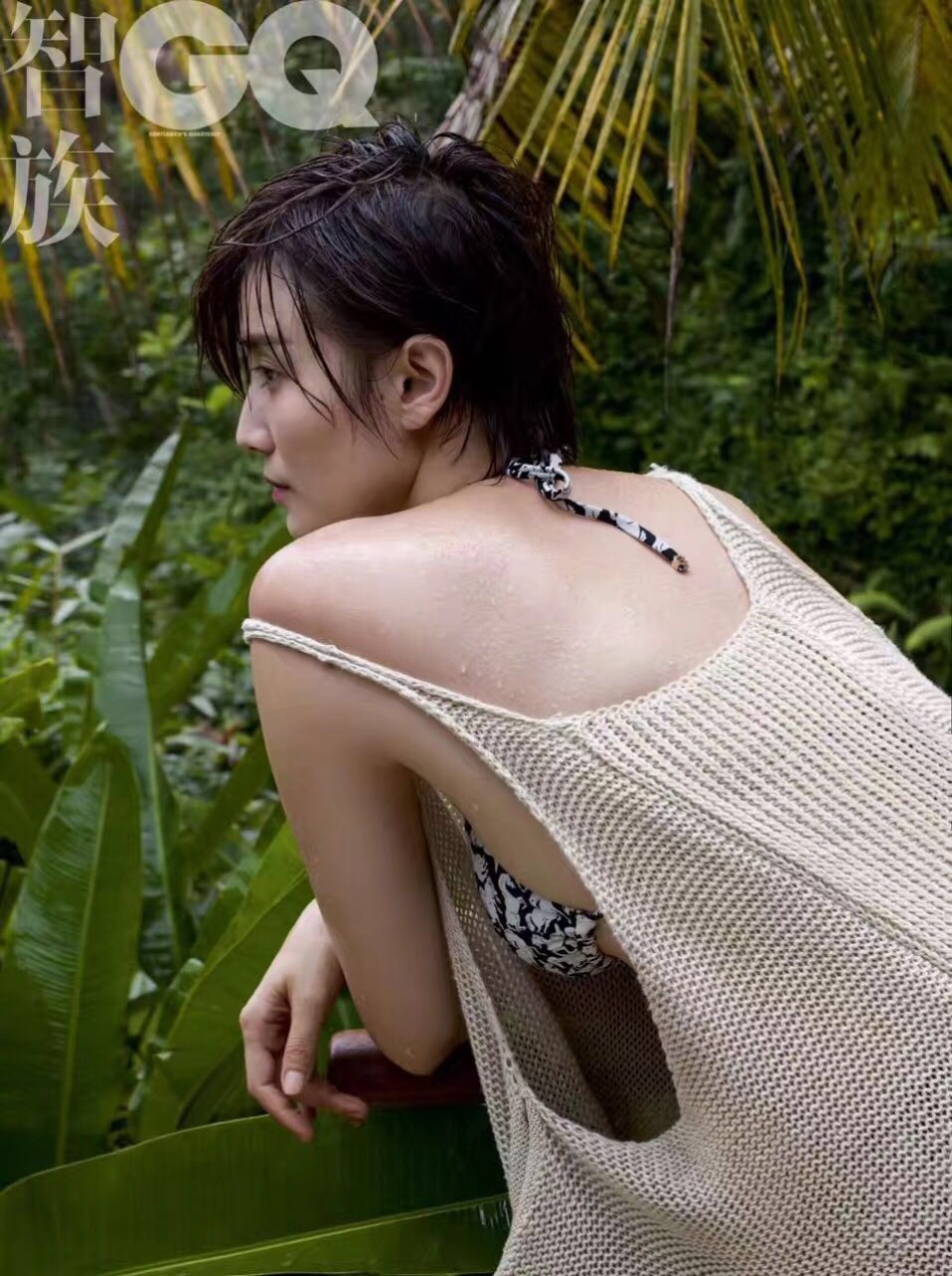 明星爱大牌:宋佳破尺度登封面狂秀逆天美腿_高清图集_新浪网