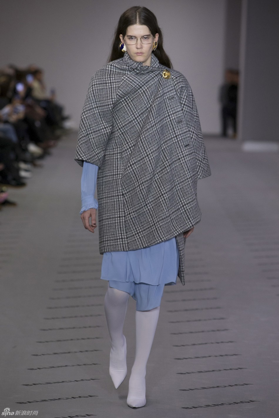 巴黎世家衣服图片短袖 巴黎世家衣服图片-第1张图片-潮百科