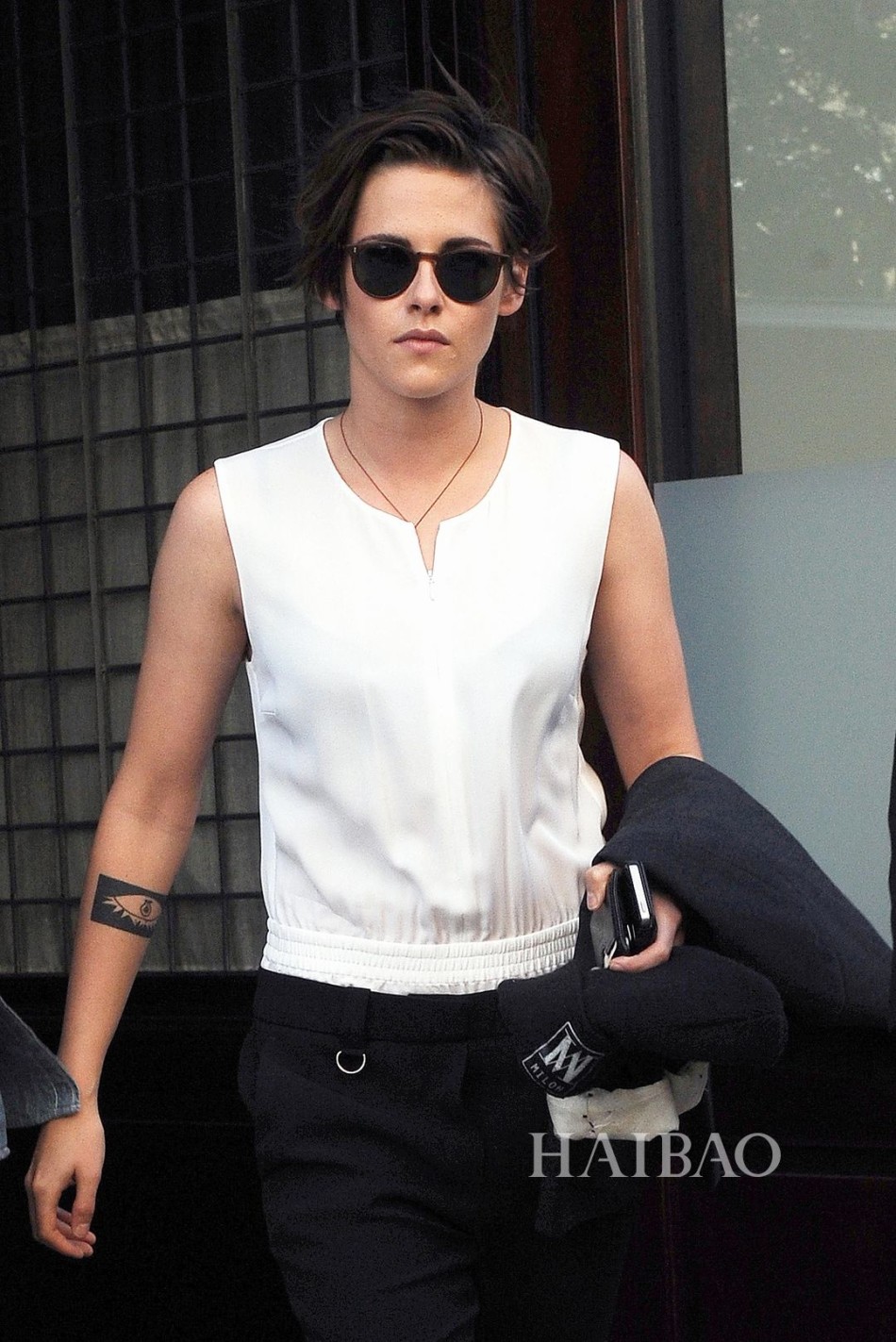 暮光女寸头造型宇宙最酷