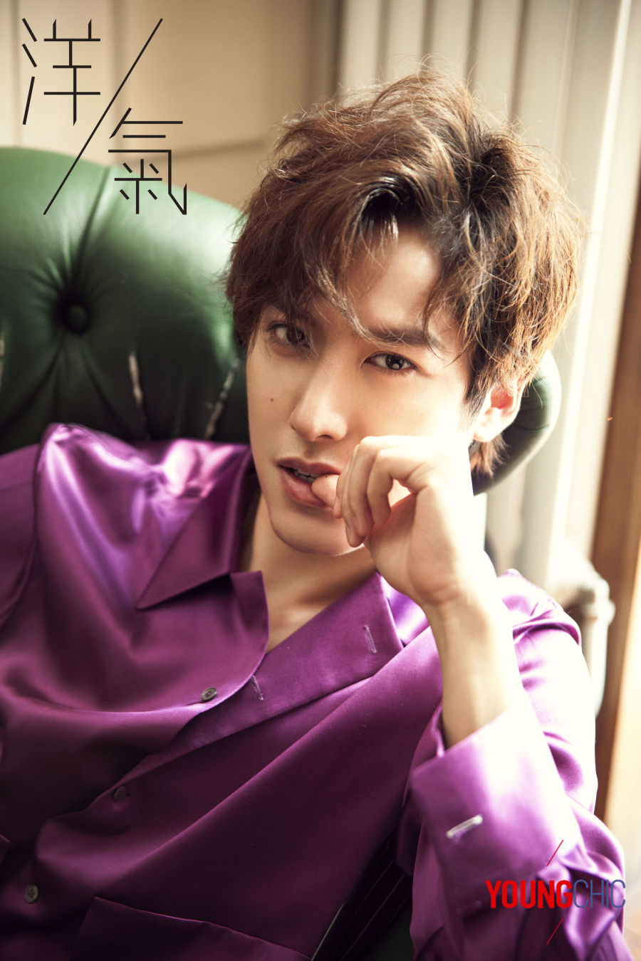 三生三世大师兄赖艺街拍 潮范儿十足撩人一脸