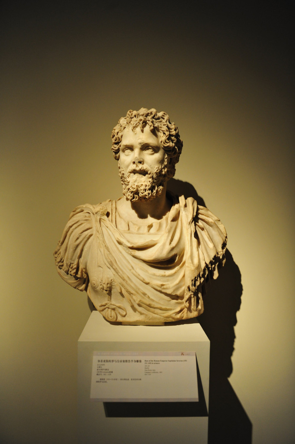 法国卢浮宫博物馆藏文物精品展