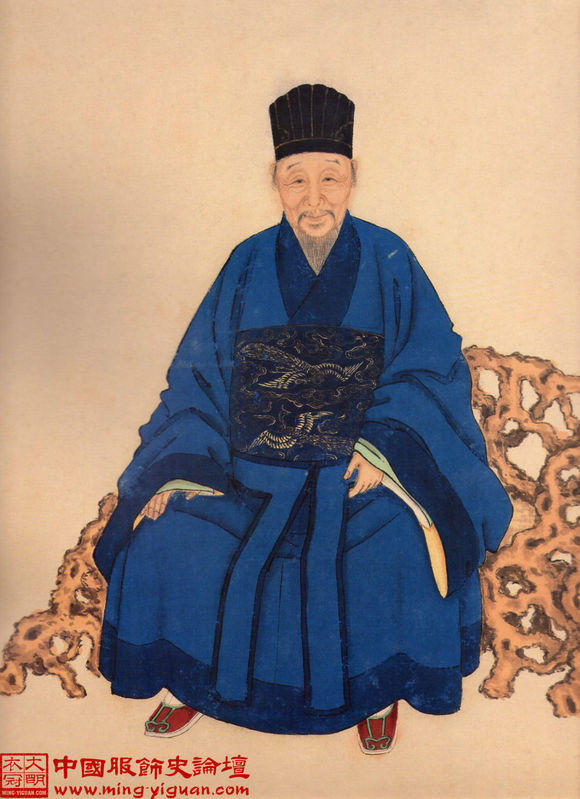 从明代肖像画中看明朝的服饰