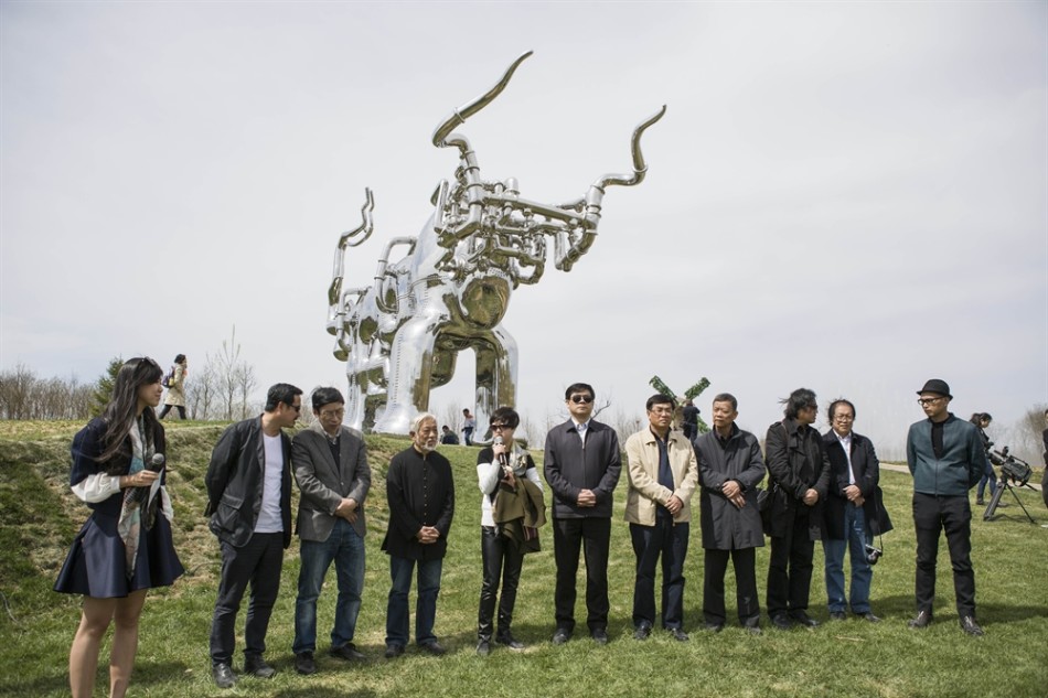 万物皆牛陈文令大型雕塑艺术展