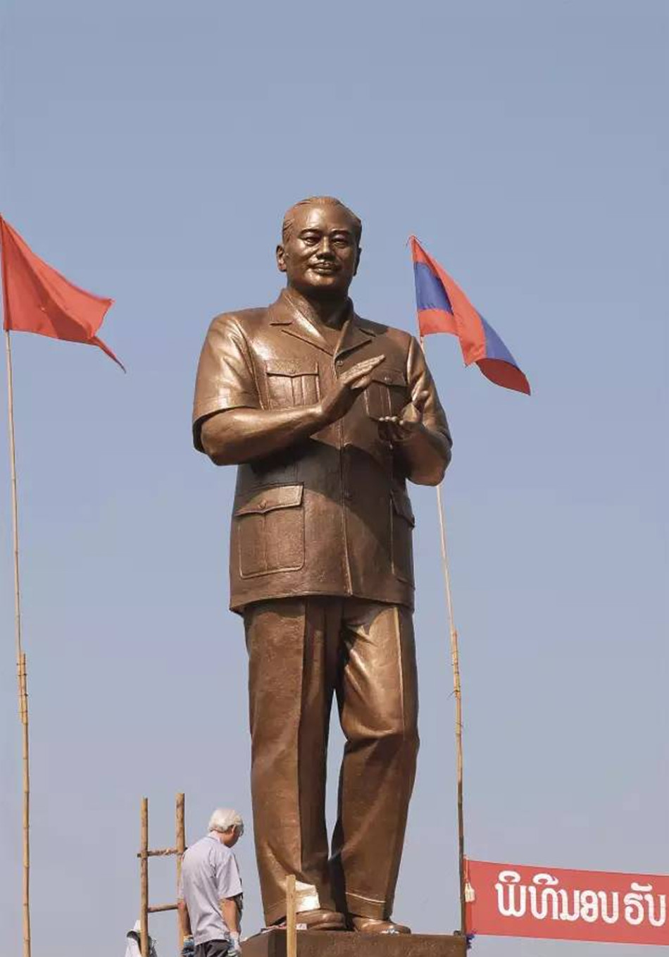 艺术家曹春生雕塑作品