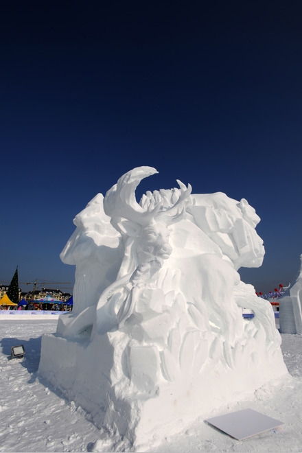 长白山冰雪节雕塑作品