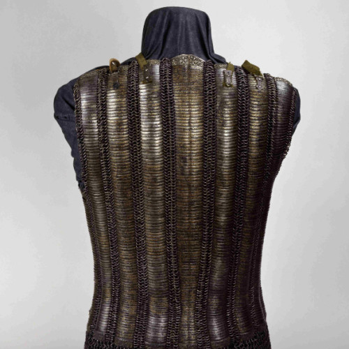 图为:沙皇米哈伊尔·费奥多罗维奇的板链甲分享|评论(0)一财网 孙行