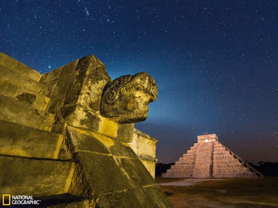 此地是南极洲大陆东部的毛德皇后地,由挪威探险家阿蒙森以挪威王后毛