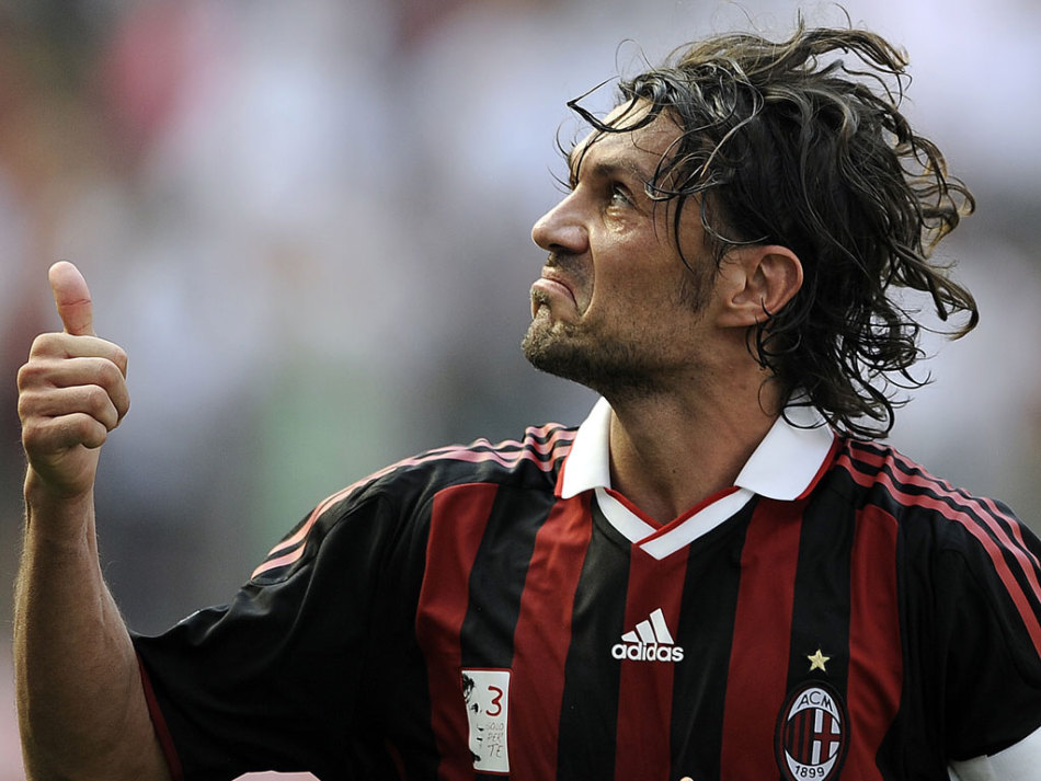 ac米兰主场2比3负于罗马,效力ac米兰24个赛季的马尔蒂尼告别圣西罗