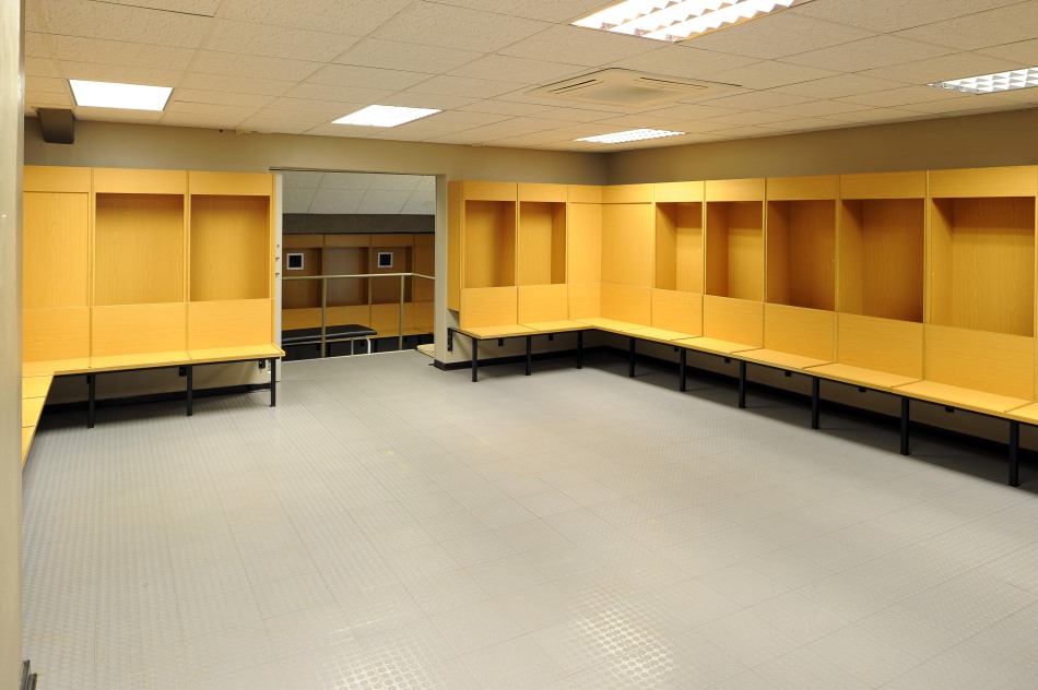 自由州球场更衣室一览