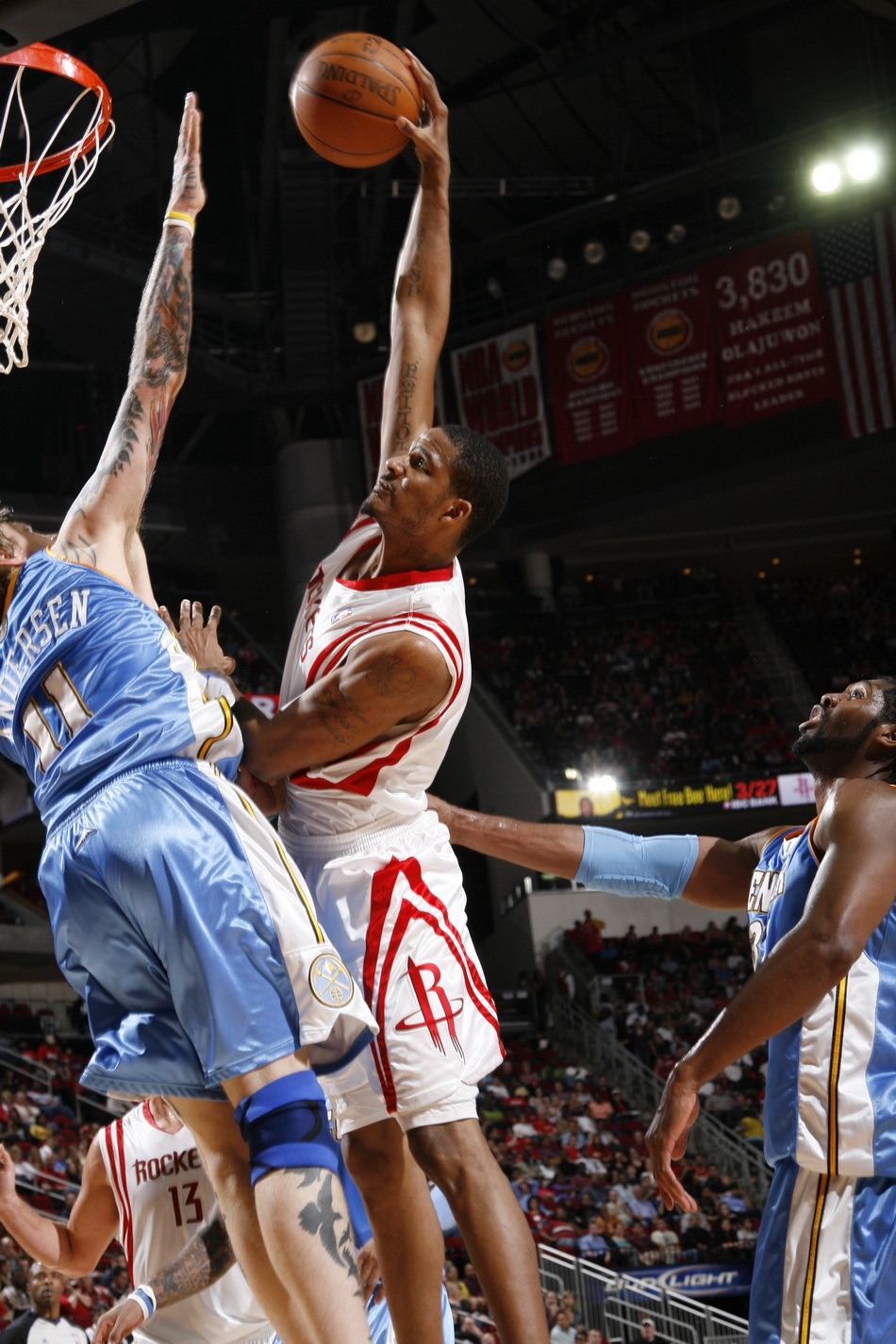 阿里扎强行飞扣