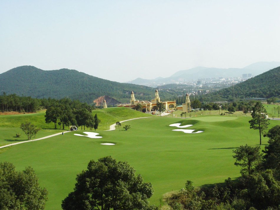高尔夫频道 图片汇总 > 球道高低起伏杭州九桥高尔夫球乡村俱乐部是