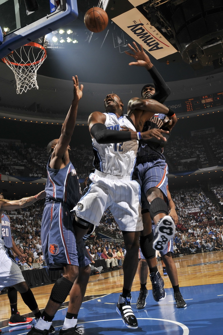 19日季后赛精彩瞬间_高清图集_新浪网