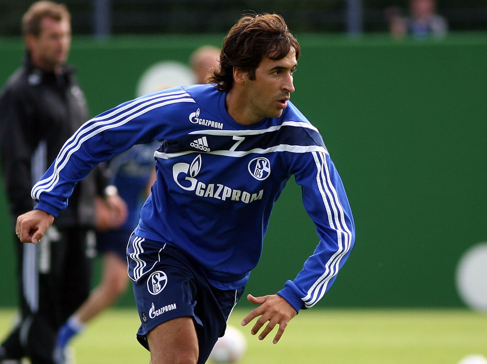 劳尔加盟沙尔克04首训_高清图集_新浪网