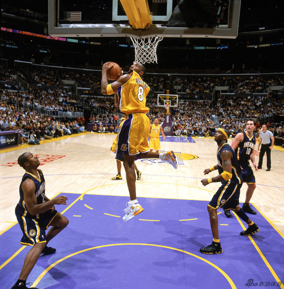 科比百大灌篮秀_高清图集_新浪网