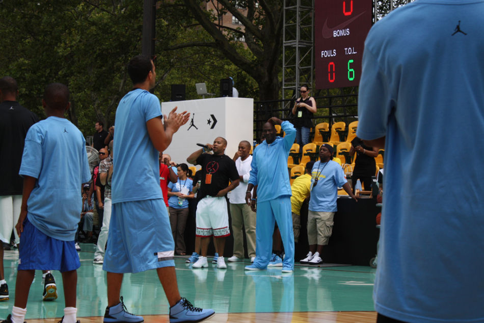 乔丹突然现身纽约洛克公园球场_高清图集_新浪网