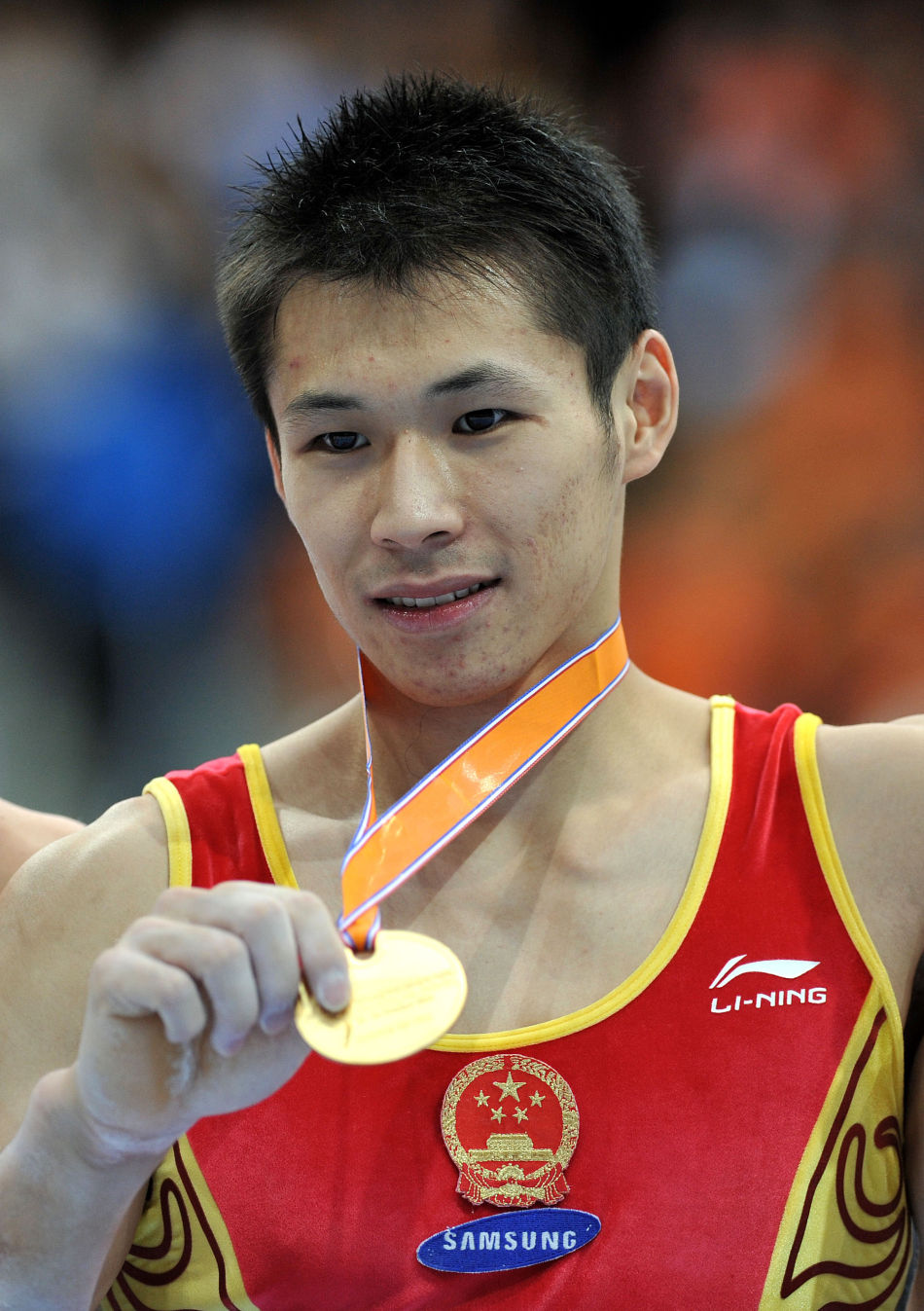 体操世锦赛男子单杠张成龙夺冠_高清图集_新浪网