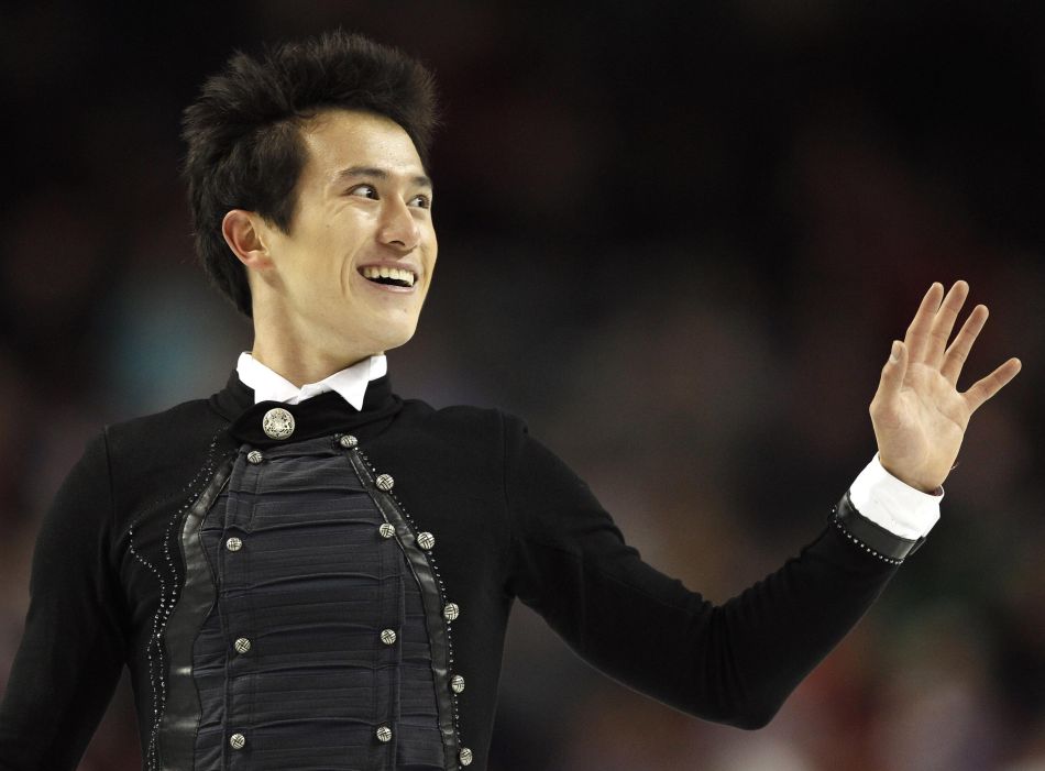 陈伟群致意观众