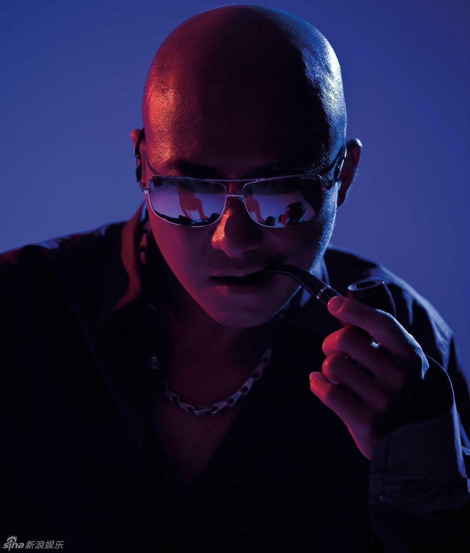 周晓鸥携手《海角七号》女主角拍运动大片_高清图集_新浪网