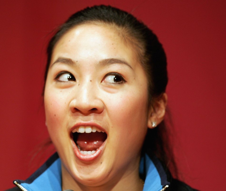 关颖珊低胸装性感妩媚_高清图集_新浪网