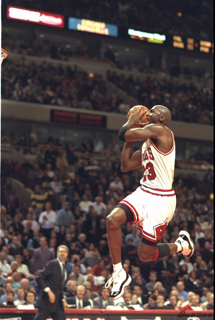 乔丹灌篮欣赏_高清图集_新浪网