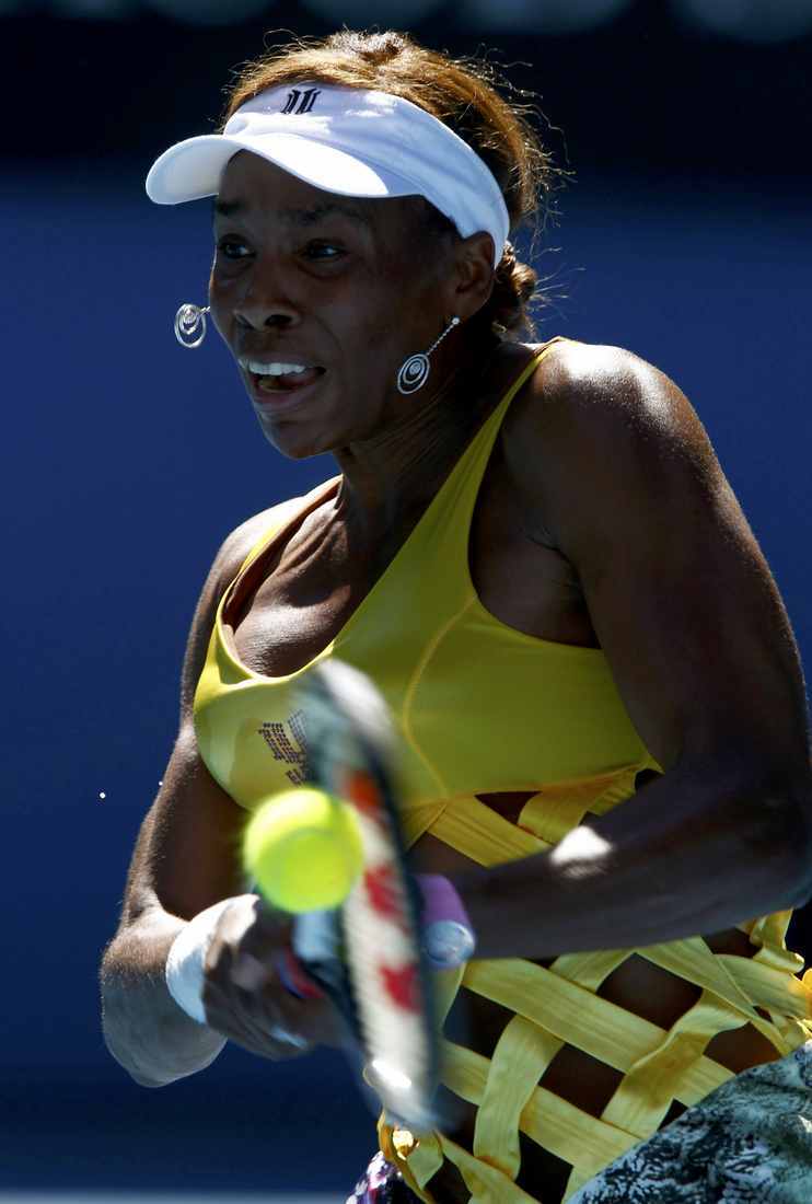 大威热辣战袍夺人眼球_高清图集_新浪网