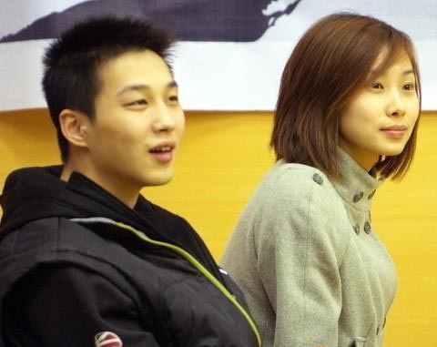 cba球员女友太太团_高清图集_新浪网