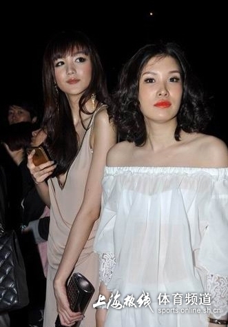 谢晖前妻出席时尚派对_高清图集_新浪网