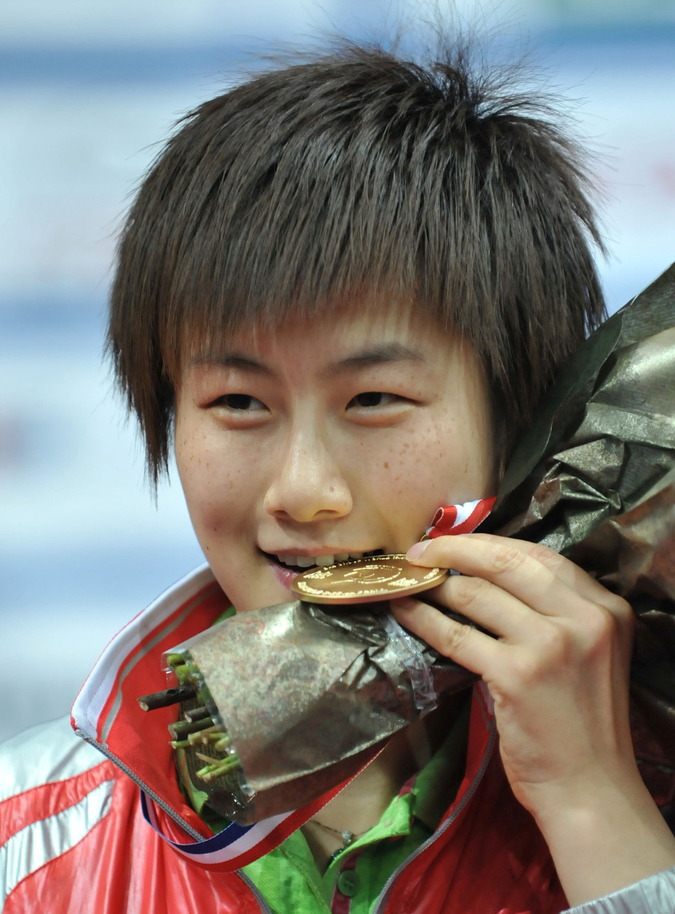 世乒赛丁宁女单封后_高清图集_新浪网