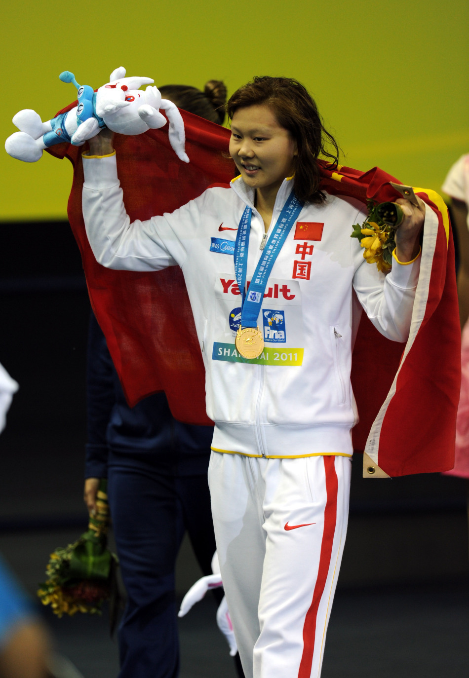 女子100米仰泳赵菁夺冠_高清图集_新浪网