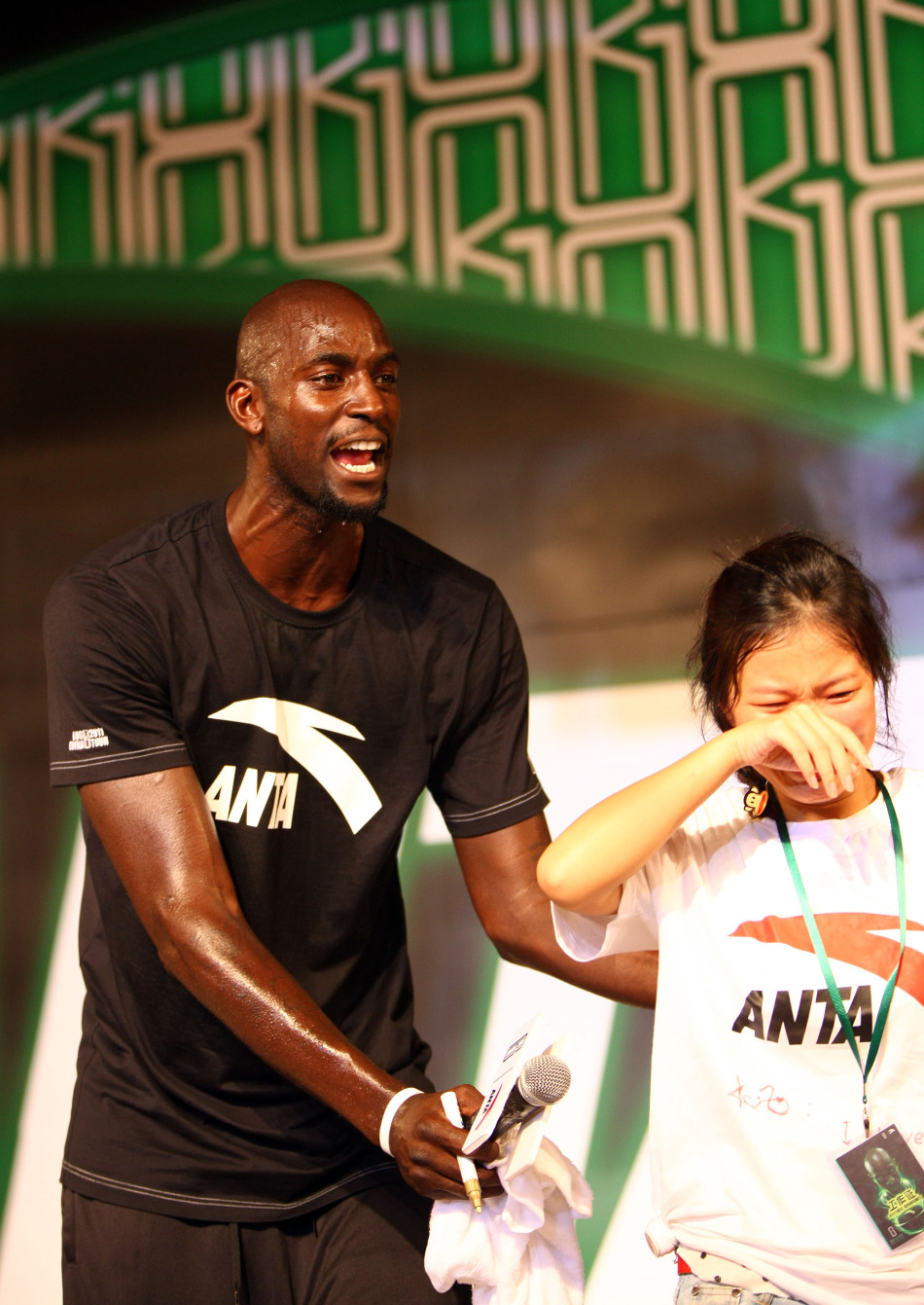 加内特出席球迷见面会_高清图集_新浪网