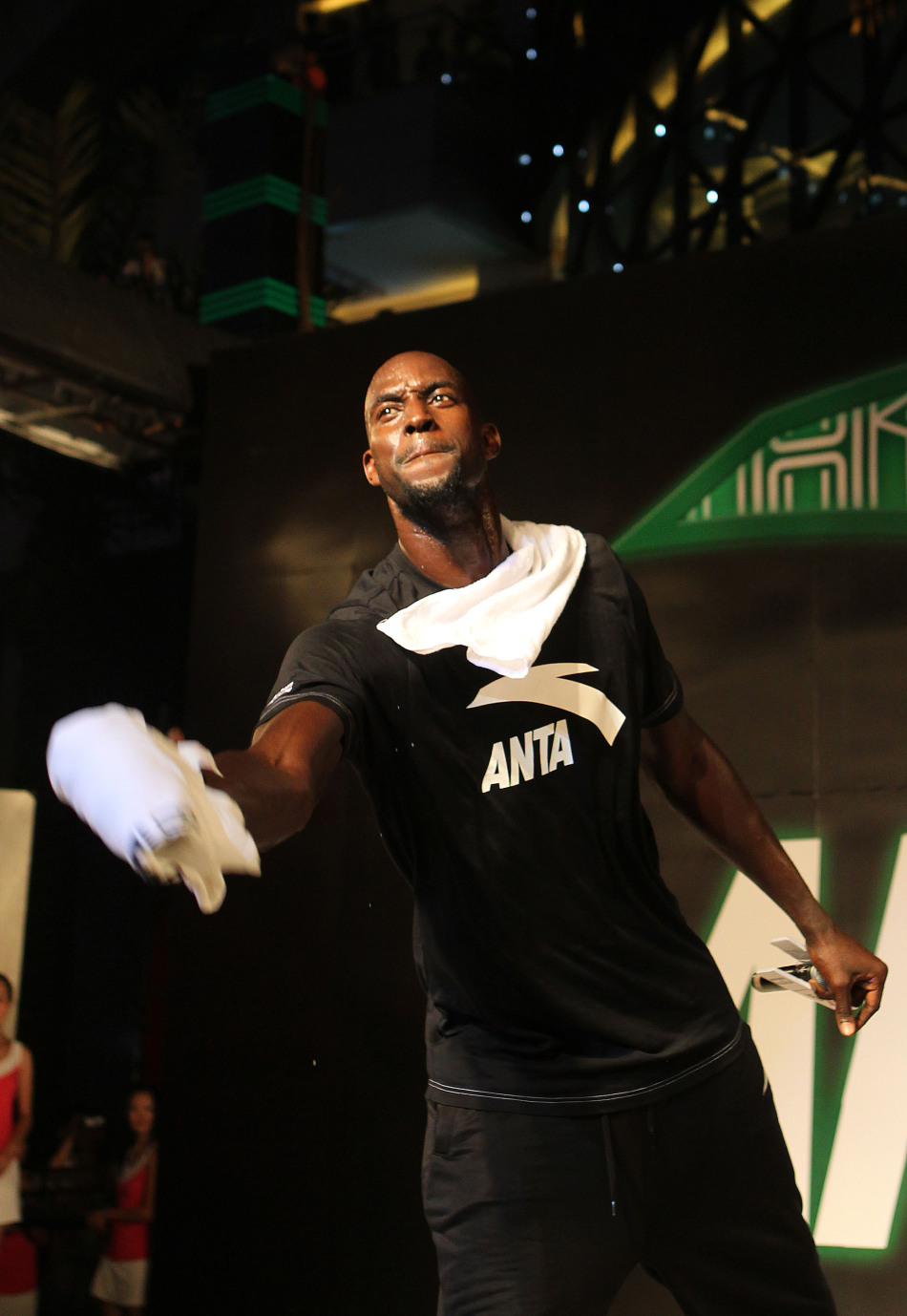 加内特出席球迷见面会_高清图集_新浪网