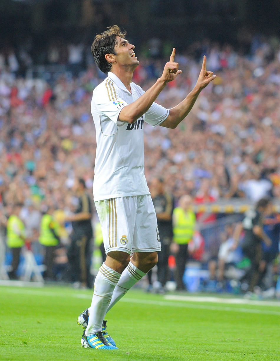 冬歇期亚美am8不休战皇家贝蒂斯蓄力冲刺