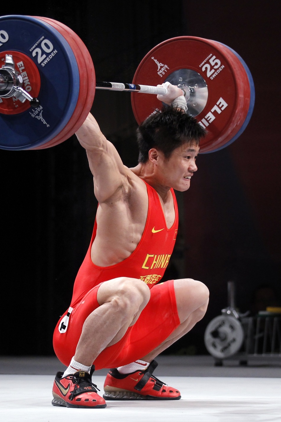中国举重运动员吕小军图片