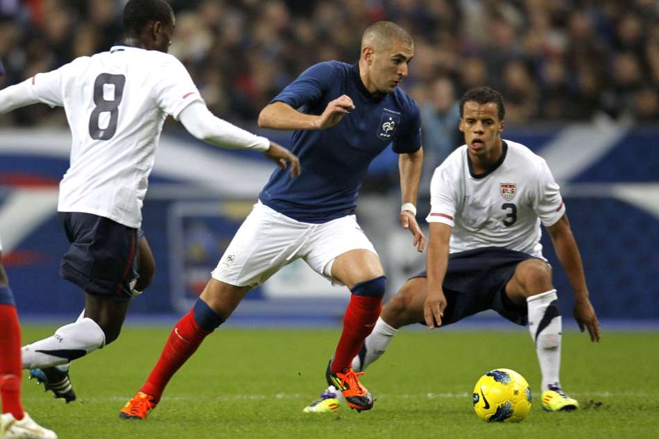 欧洲足球友谊赛精彩瞬间_高清图集_新浪网