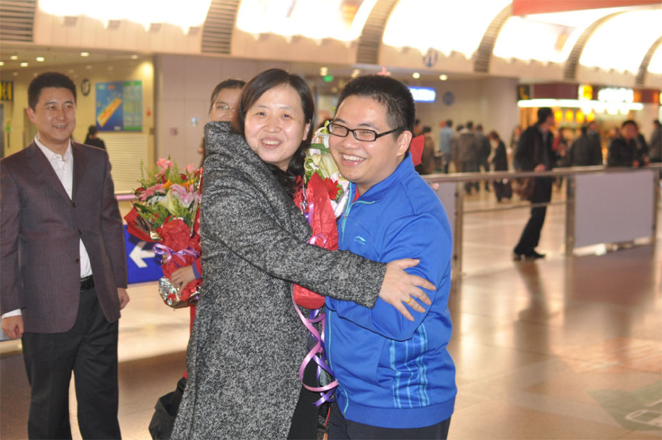 象棋世锦赛冠军蒋川唐丹回京