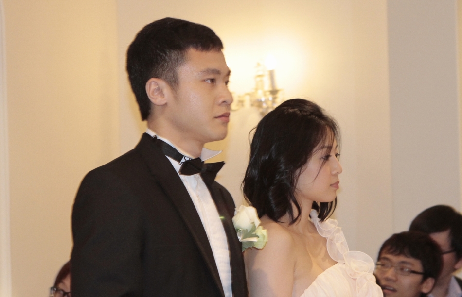 申花门将王大雷大婚_高清图集_新浪网