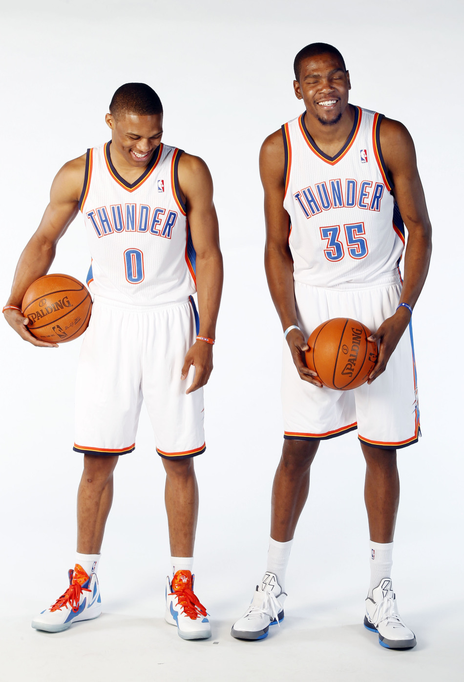 雷霆队新赛季媒体照_高清图集_新浪网